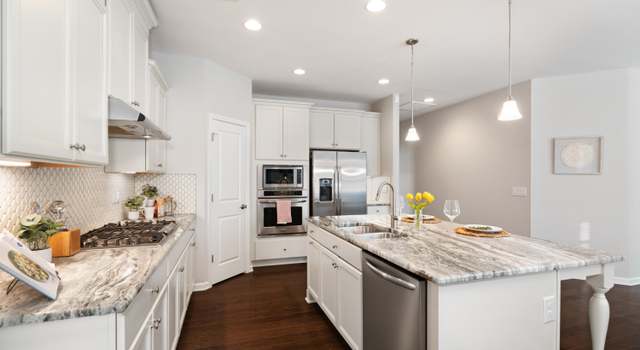 Photo of 1101 Steinbeck Dr, Durham, NC 27703