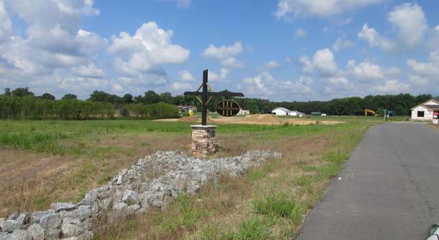 Photo of 181 S Cousins Ct, Smithfield, NC 27577