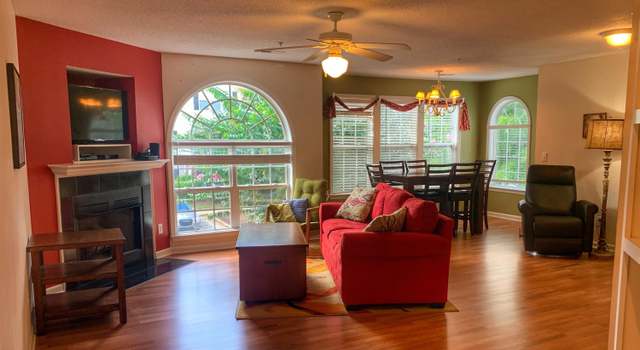 Photo of 3702 Cotswold Ter Unit 2A, Greensboro, NC 27410