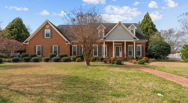 Photo of 205 Parliament Pl, Dunn, NC 28334
