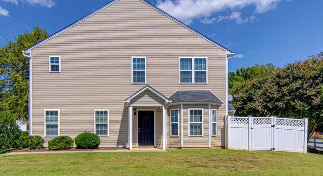 Photo of 4293 Youngstown Dr, Greensboro, NC 27405