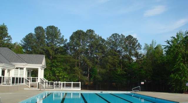 Photo of 205 Town Creek Dr, Cary, NC 27519