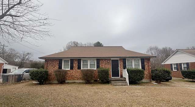 Photo of 3009 Paddington St, Greensboro, NC 27406
