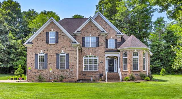 Photo of 300 Forest Lake Ct, Mebane, NC 27302