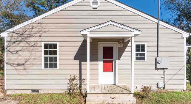 Photo of 117 Col Johnson Dr, Dunn, NC 28334