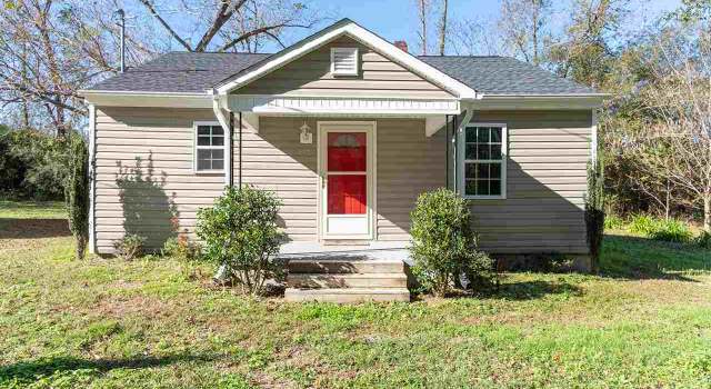 Photo of 117 Col Johnson Dr, Dunn, NC 28334