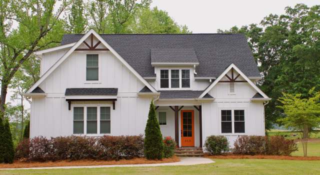 Photo of 212 Lynch Ave, Lillington, NC 27546