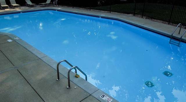 Photo of 2067 Long Point Trl, Sanford, NC 27332