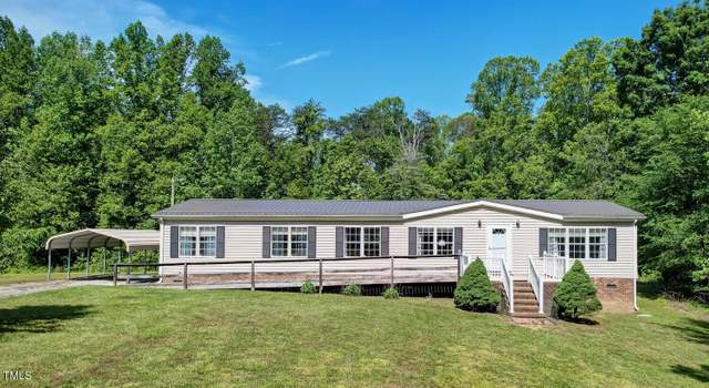 Photo of 1112 Wagon Wheel Rd, Reidsville, NC 27320