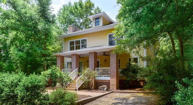 Photo of 407a Hillsborough St, Chapel Hill, NC 27514
