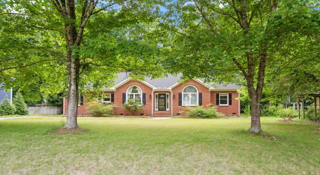 Property at 5405 Doemont Dr, Apex, NC 27539, 3 beds, 2.5 baths