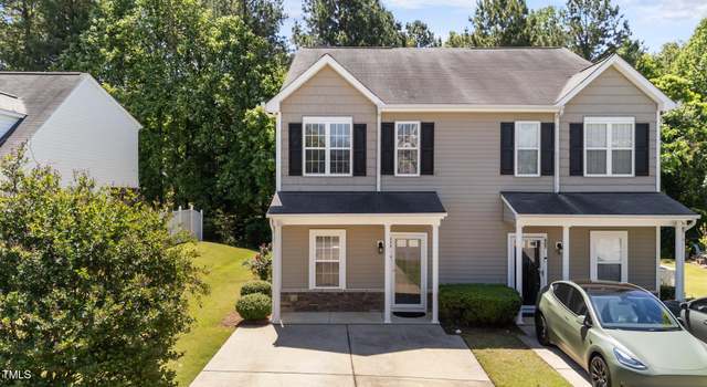 Photo of 609 Woodson Dr, Clayton, NC 27527