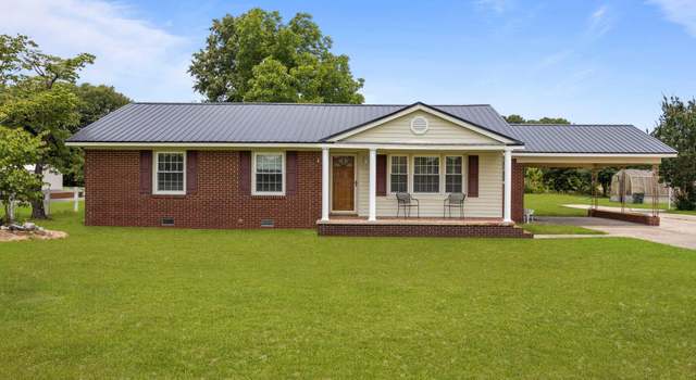 Photo of 303 E Railroad St, La Grange, NC 28551