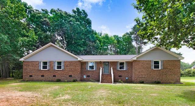 Photo of 2001 Missy Ln, Clayton, NC 27520