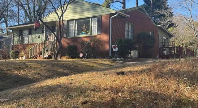 Photo of 402 Willow St, Cary, NC 27511