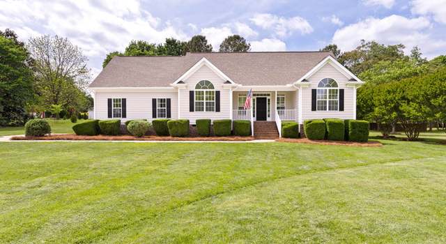 Photo of 608 Elin Ct, Hillsborough, NC 27278