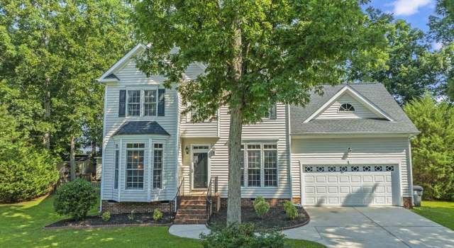 Photo of 208 Holly Green Ln, Holly Springs, NC 27540