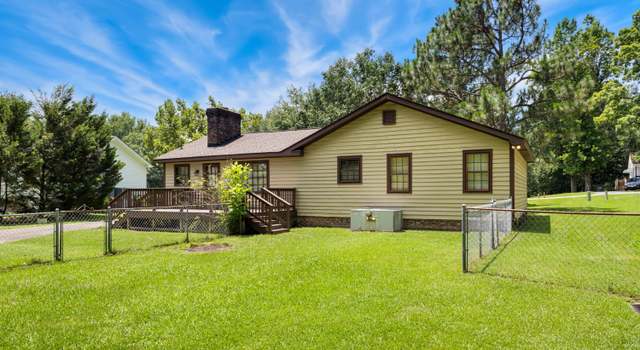 Photo of 304 Foxhall Dr, Rocky Mount, NC 27804