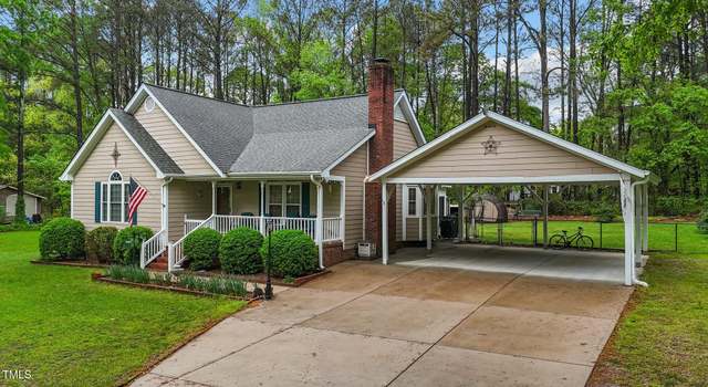 Photo of 2024 Country Trails Dr, Clayton, NC 27520