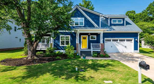 Photo of 405 Culvert St, Apex, NC 27502