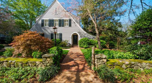 Photo of 205 N Boundary St, Chapel Hill, NC 27514