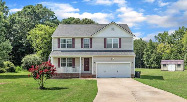 Photo of 306 Meadow Hills Dr, Four Oaks, NC 27524