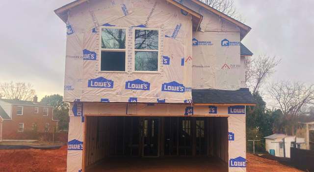 Photo of 110 W Kitchin St, Burlington, NC 27215