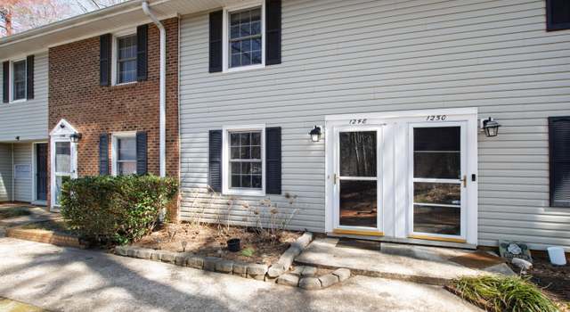 Photo of 1248 Jamestown Ct, Cary, NC 27511