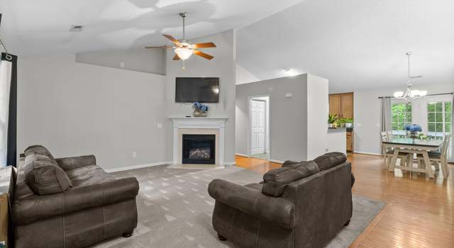 Photo of 5049 Bluebird Dr, Sanford, NC 27332