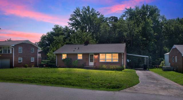 Photo of 2210 Whitsett St, Burlington, NC 27215