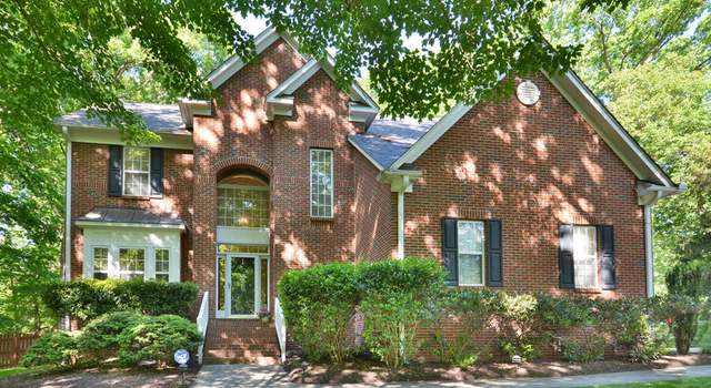 Photo of 5 Burgess Ct, Hillsborough, NC 27278