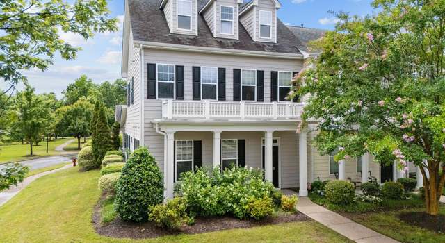 Photo of 1048 Philpott Dr, Chapel Hill, NC 27517