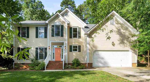 Photo of 2404 Pathway Dr, Chapel Hill, NC 27516