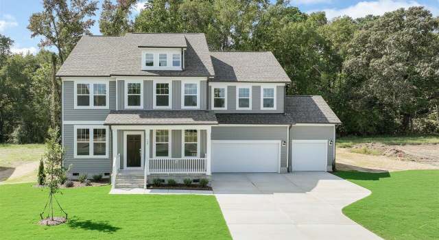 Photo of 203 Great Smoky Pl, Lillington, NC 27546