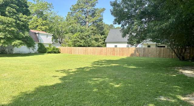 Photo of 109 N Watauga Ave, Dunn, NC 28334