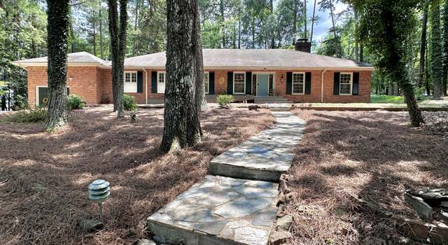 Photo of 207 Wood Cir, Chapel Hill, NC 27514