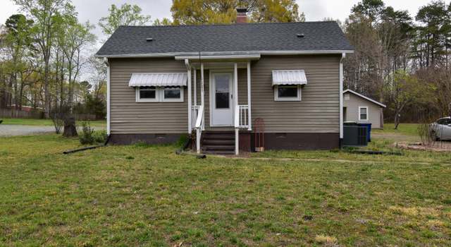 Photo of 312 W Steele St, Gibsonville, NC 27249