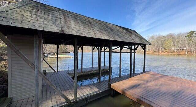 Photo of 605 Lakeshore Rd, Leasburg, NC 27291