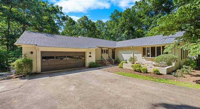 Photo of 5822 Country Lane Dr, Durham, NC 27705