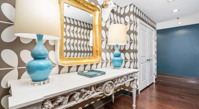 Photo of 140 W Franklin St Unit 406, Chapel Hill, NC 27516