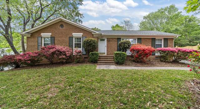 Photo of 4908 Kingswood Dr, Greensboro, NC 27410