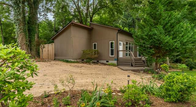 Photo of 413 Lakeshore Dr, Hillsborough, NC 27278