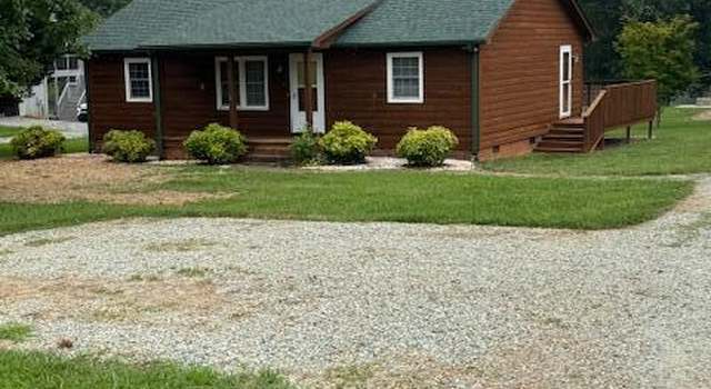 Photo of 1018 Lakeview Dr, Cedar Grove, NC 27231