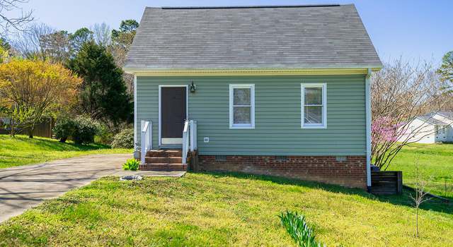 Photo of 170 S Valley St, Liberty, NC 27298