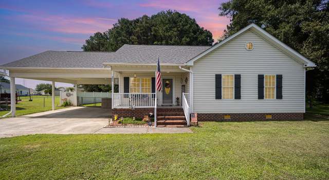 Photo of 205 Jordan Bluff Dr, Pikeville, NC 27863