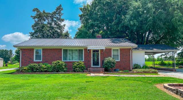Photo of 111 Dee Long Rd, Roxboro, NC 27574