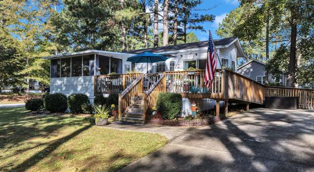 Photo of 104 Piquot Dr, Louisburg, NC 27549