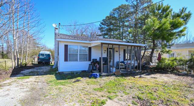 Photo of 407 Iris Bryant Rd, Dunn, NC 28334