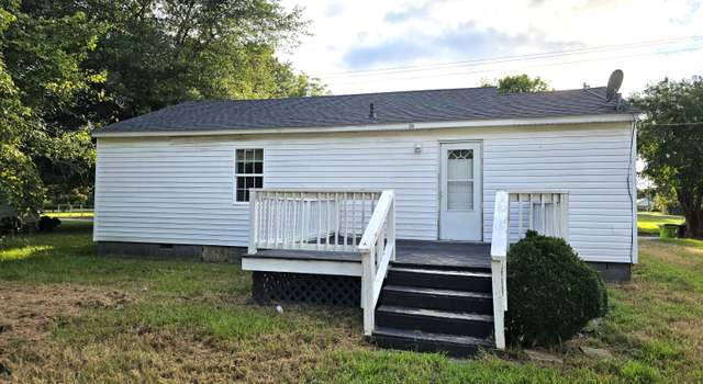 Photo of 103 N King St, Whitakers, NC 27891