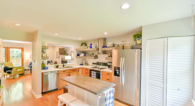 Photo of 875 Martin Luther King Jr Blvd #7, Chapel Hill, NC 27514